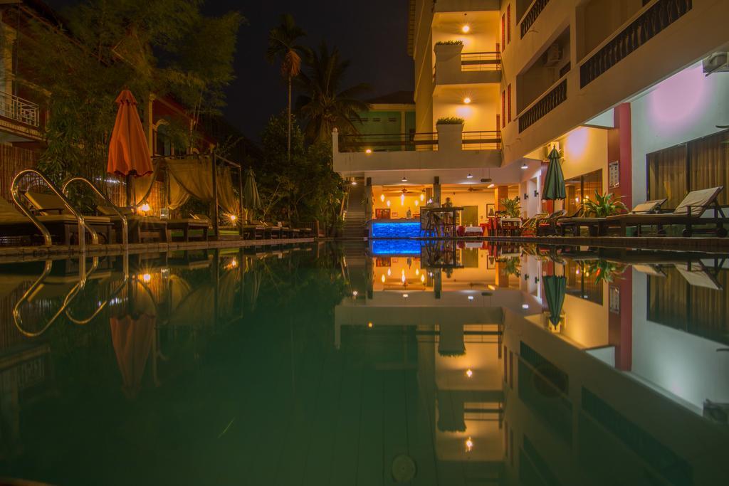 Mekong Angkor Deluxe Hotel Сіємреап Екстер'єр фото