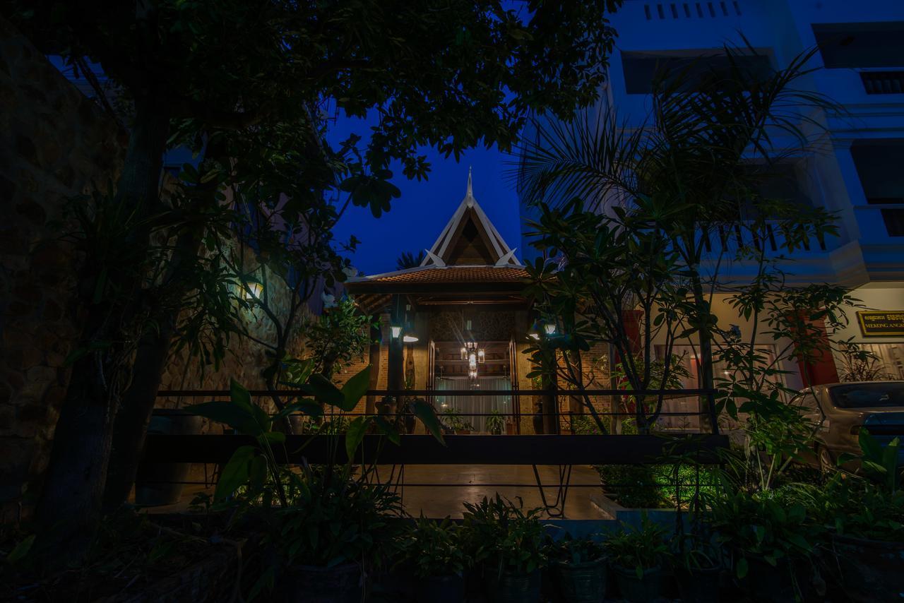 Mekong Angkor Deluxe Hotel Сіємреап Екстер'єр фото